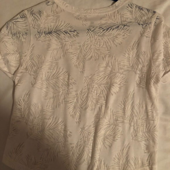 T shirt - Picture 2 of 4